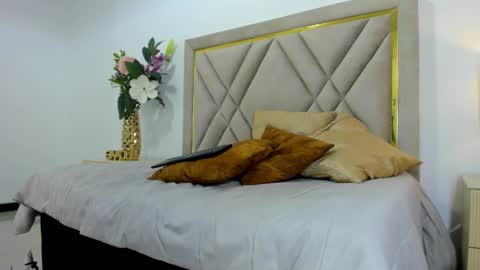 Emily online show from 10.17.25