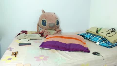 Emily  IGEmmily Baussa online show from 10.12.25