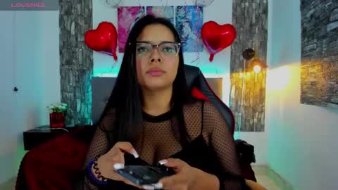 Snapshot of emily_sc chatting on 02.15.25 emily_sc online show from 02.15.25