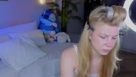Snapshot of emily_shepard chatting on 05.07.26 emily shepard online show from 05.07.26