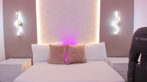 emily_tolson online show from 02.07.26