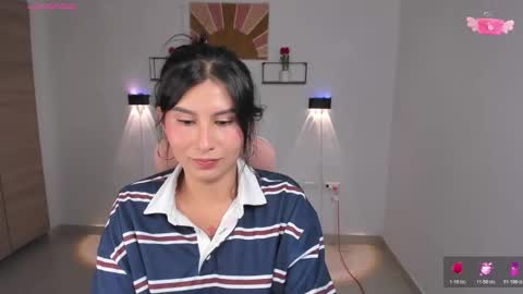 Snapshot of emily_villamil_ chatting on 11.12.25 Emi online show from 11.12.25