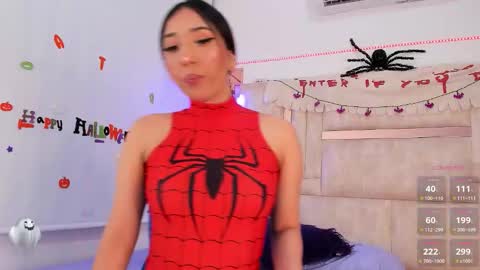 emily_walker4 online show from 10.30.25