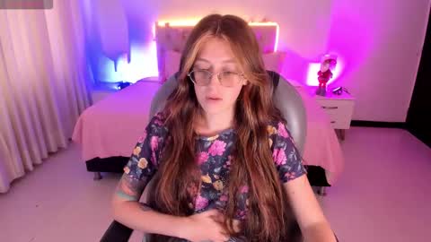 emily_warren__ online show from 12.20.25