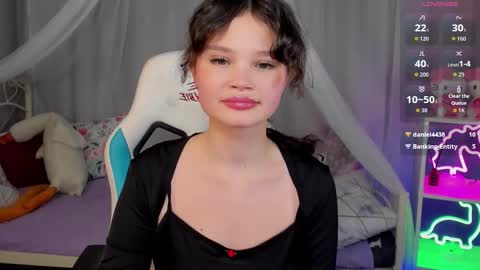 Emilyhaves online show from 11.11.25