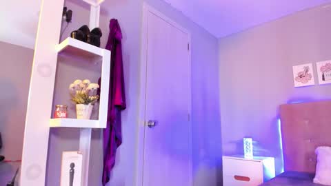 Emi Fit online show from 03.19.26