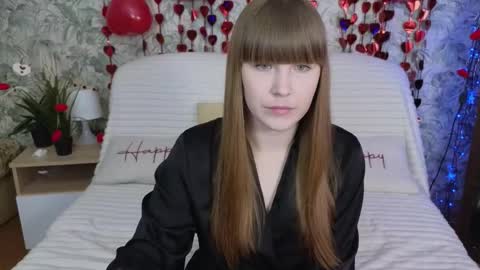 Snapshot of emilycuper chatting on 02.16.26 Emily online show from 02.16.26