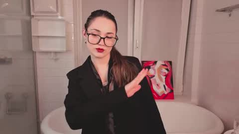 Emily online show from 11.24.25