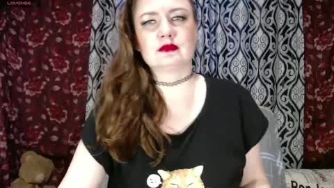 Snapshot of emilydoth chatting on 12.25.24 EmilyDoth online show from 12.25.24