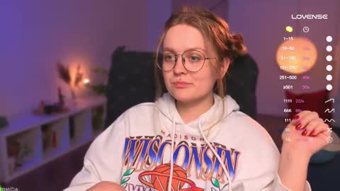 Emily  online show from 03.06.25