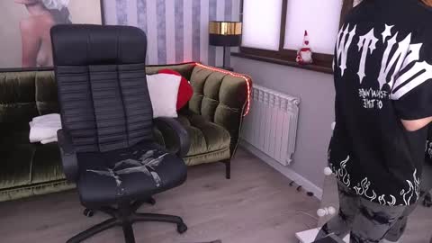 Emily online show from 02.24.25