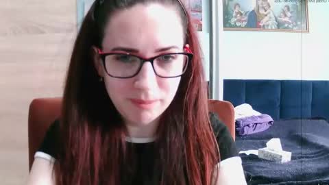 Snapshot of emilyhotflirt chatting on 05.11.26 Emily online show from 05.11.26