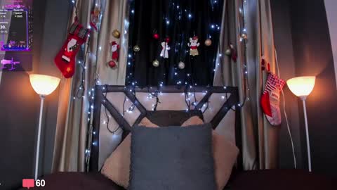 Snapshot of emilyjhonson_1 chatting on 12.29.24 Emily Jhonson online show from 12.29.24