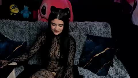 Emily Jhonson online show from 10.18.25