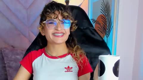 Emilyjonnes  online show from 03.13.26