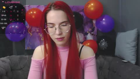 EmilyKents online show from 10.28.25