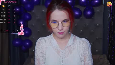 EmilyKents online show from 11.28.25