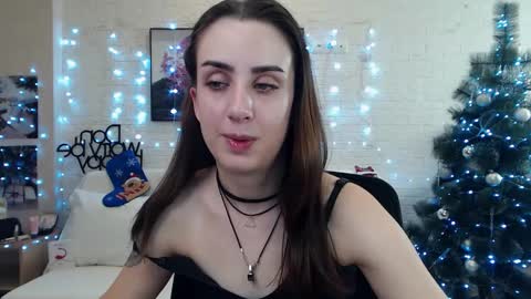 Emyli online show from 12.19.24