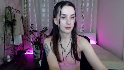 Emyli online show from 09.19.25
