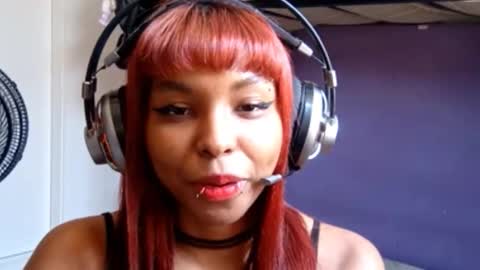 Snapshot of emilylivos chatting on 03.16.26 Emily Livos online show from 03.16.26