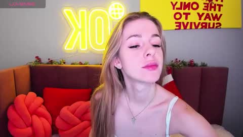 Snapshot of emilymagnificent chatting on 01.07.26 emilymagnificent online show from 01.07.26