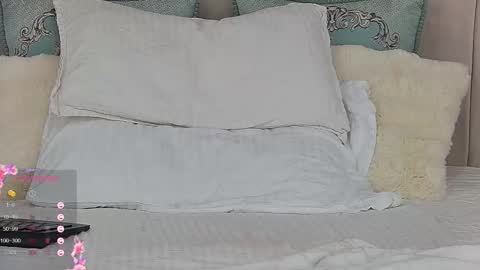 Snapshot of emilynovaa1 chatting on 02.03.26 emilynovaa1 online show from 02.03.26