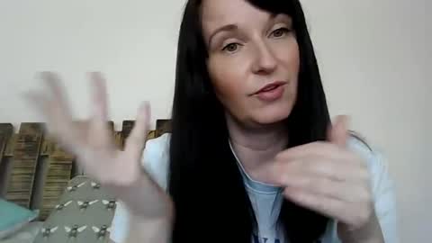 Snapshot of emilyroseuk chatting on 02.25.25 Emily Rose online show from 02.25.25