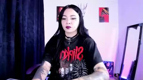  Emily Support me to have 100 likes plx online show from 09.27.25