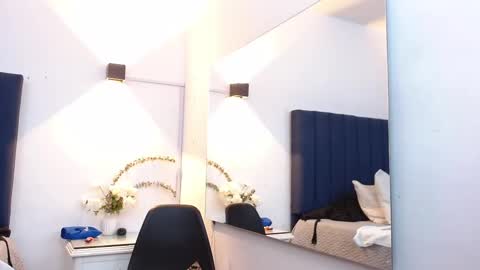 Snapshot of emilysweet2 chatting on 10.02.25 emilysweet online show from 10.02.25