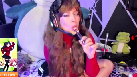 Snapshot of emilythemachine chatting on 02.19.25 emilythemachine online show from 02.19.25