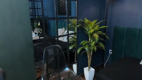 Emily Thyson online show from 11.03.25