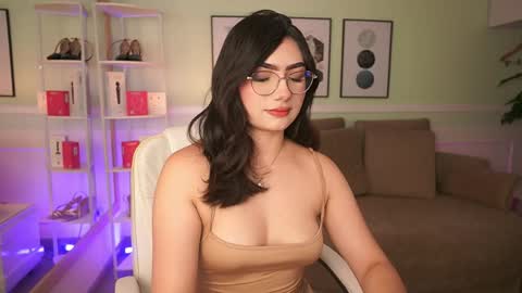 Emily Turner  online show from 04.15.26