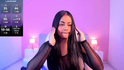 Emily online show from 12.10.24