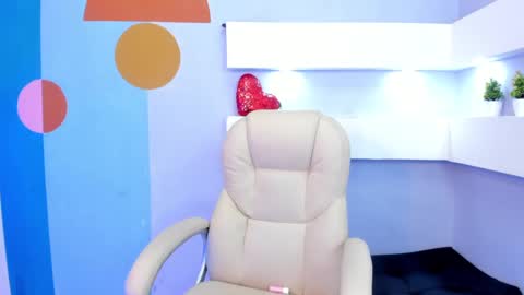Emily online show from 02.18.25