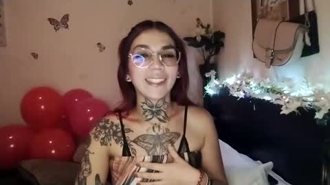 Valentina independent model online show from 10.17.25