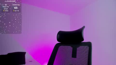 E M I L Y online show from 09.15.25