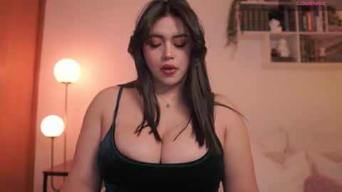 IG thickemmsss online show from 03.06.25