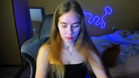 Snapshot of emilyy____ chatting on 05.11.26 Emily online show from 05.11.26