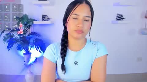 emilyy_kim online show from 01.12.26