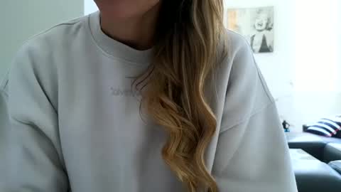 emilly online show from 10.14.25