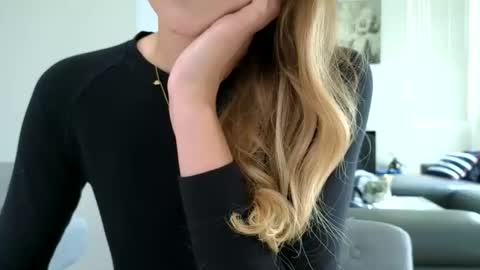 emilly online show from 10.17.25