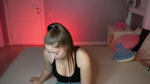 Snapshot of emilyyboo chatting on 07.10.26 Emily online show from 07.10.26