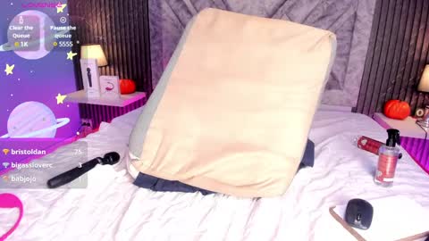 Emily online show from 01.12.25