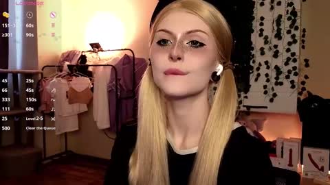 emimiy online show from 10.05.25