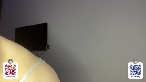 Snapshot of eminent_eva chatting on 02.08.25 Eminent Eva online show from 02.08.25