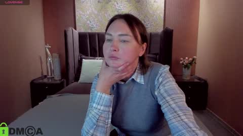 Emm online show from 12.26.24