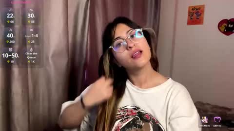 Emma Is here online show from 09.25.25