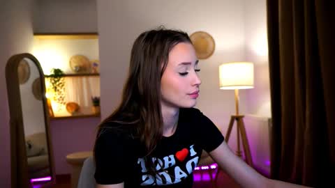 Snapshot of emma__cutiee chatting on 12.29.24 Your Emma online show from 12.29.24