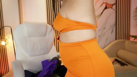 emma__walkerr_ online show from 03.17.26