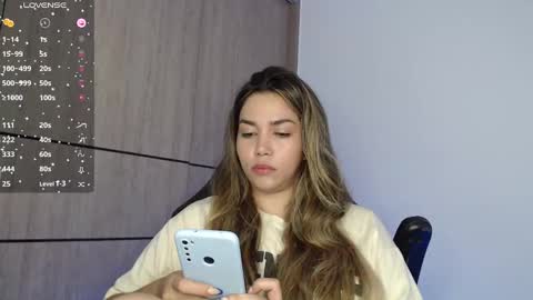 Snapshot of emma_aaa chatting on 12.01.24 Rocio online show from 12.01.24